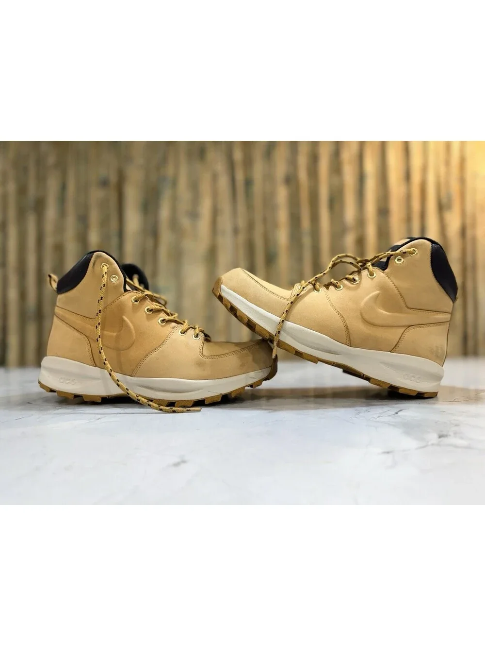 Nike acg manoa